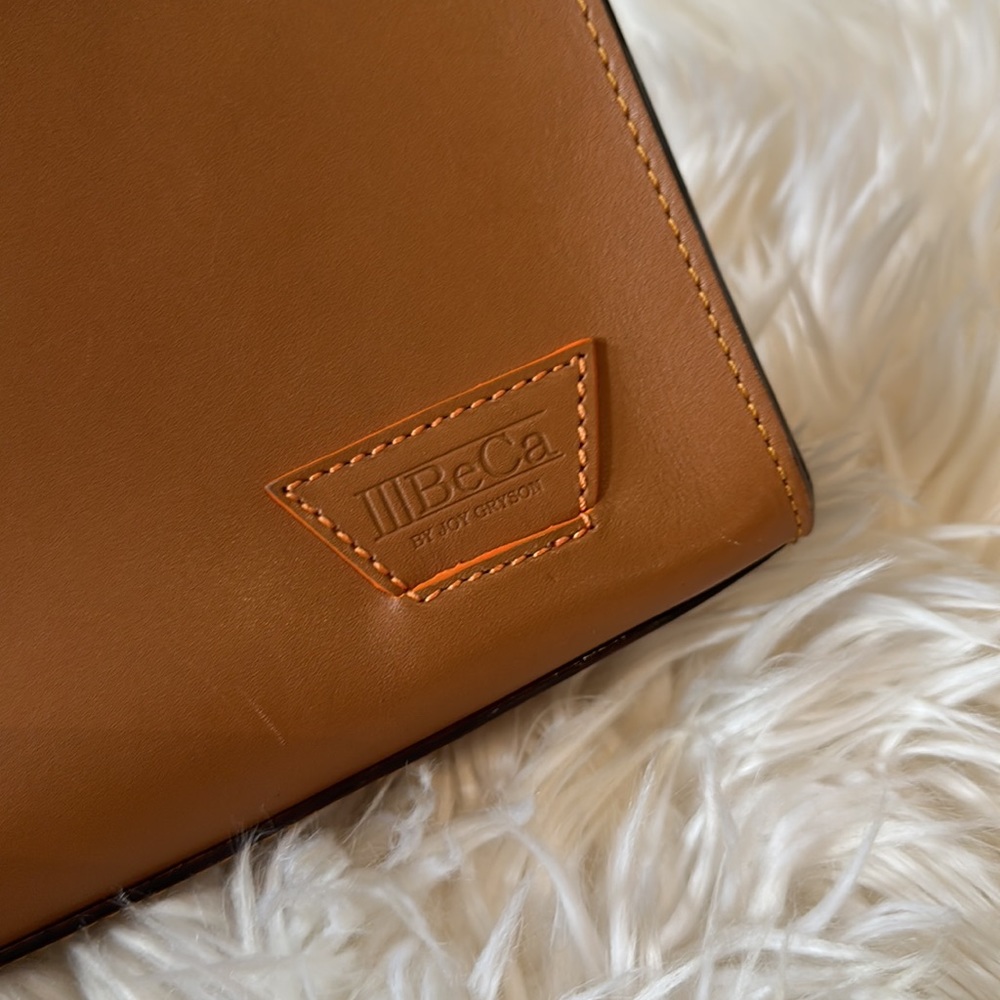 π IIIbeca Tribeca by Joy Gryson Tan Brown leather Toiletry zipper pouch - Picture 2 of 7